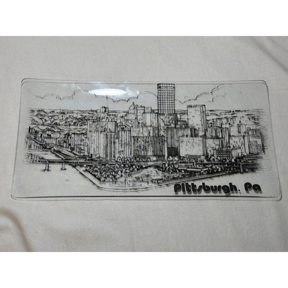 VTG Pittsburgh PA Skyline Glass Tray Souvenir Clear Rectangular Cityscape Decor